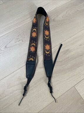 Sun and Moon Patterned Adjustable DSLR Camera Strap Black Orange Gold